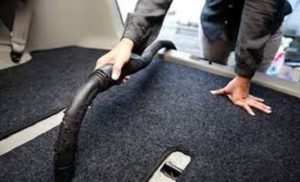 Cara Menghilangkan Bau Karpet Mobil